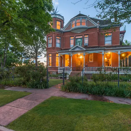 Lumber Baron Inn And Gardens-2